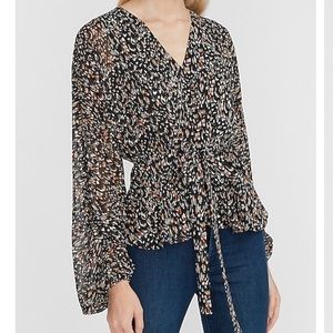 Metallic printed tie back